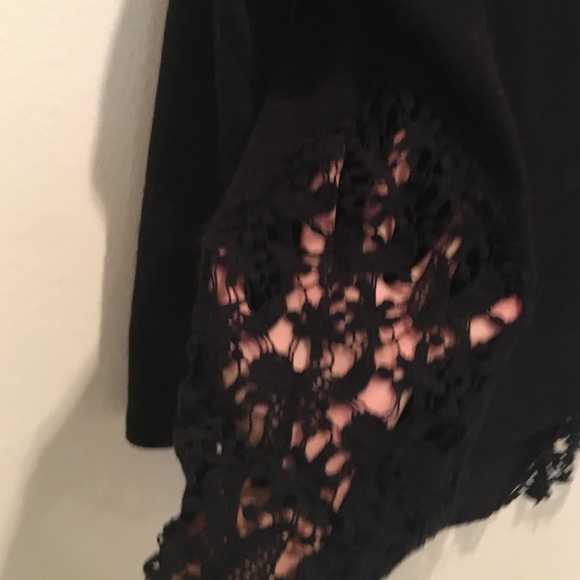 Black sweater - Picture 3 of 4