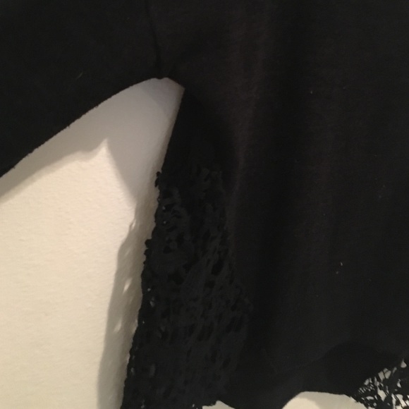 Black sweater - Picture 4 of 4