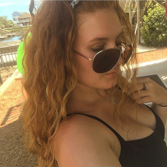 Meet your Posher, Christine