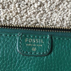 Fossil Bags - Fossil green leather wallet Fossil Bags - Fossil green leather wallet