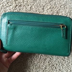 Fossil Bags - Fossil green leather wallet Fossil Bags - Fossil green leather wallet