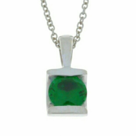 Emerald Round Pendant .925 Sterling Silver