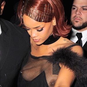 Meet your Posher, Neida