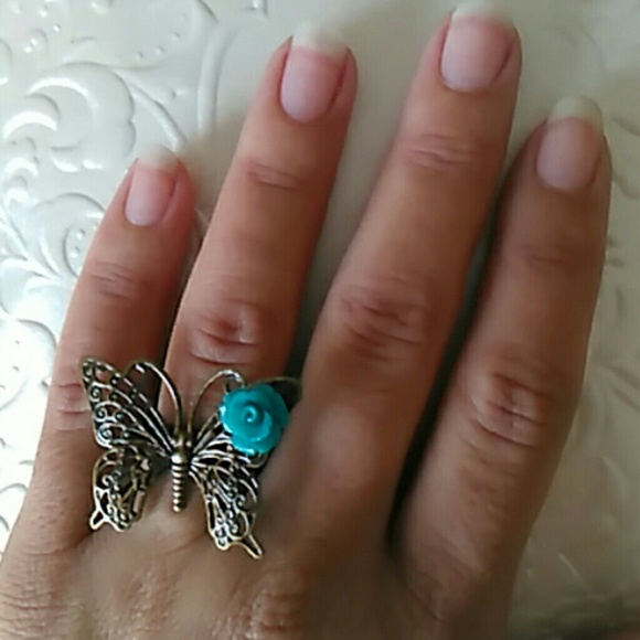 Butterfly Rose Ring - Picture 3 of 4