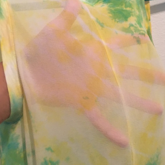 Sheer losse tank top - Picture 4 of 4