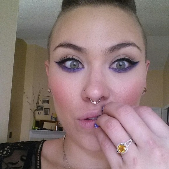 Meet your Posher, Veronica