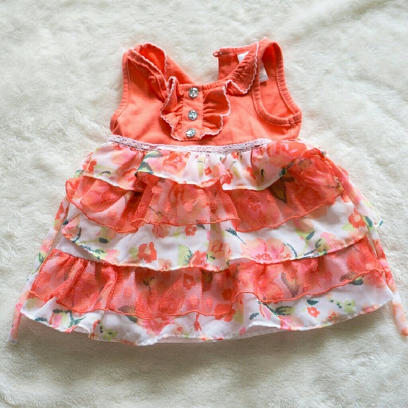 Summer dress. Runs small fits 6 month baby