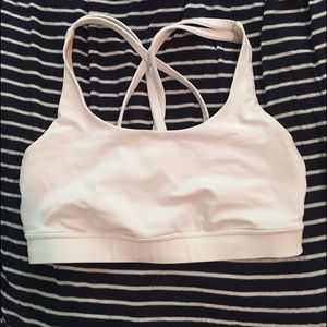 White lululemon sports bra