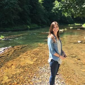 Meet your Posher, Emily