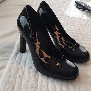 Never worn Jessica Simpson black heels