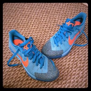 KD Trey 5 II (MENS Size 9)