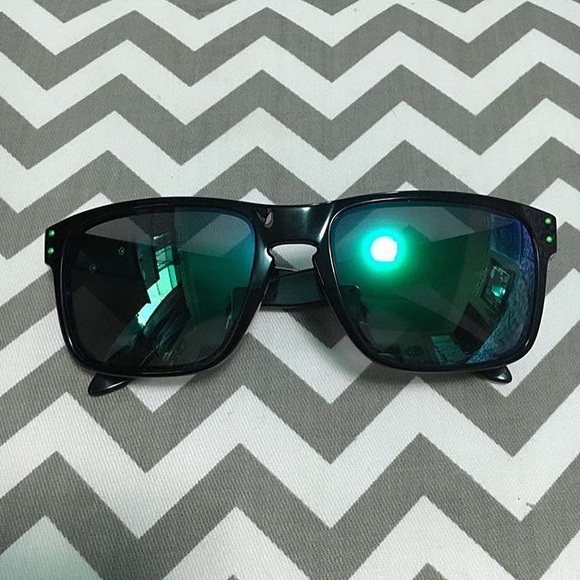 Oakley polarized sunglasses