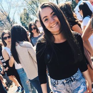 Meet your Posher, Madison