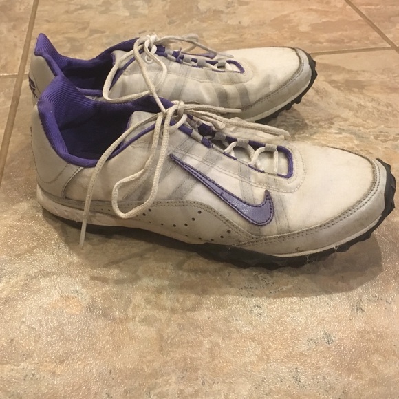 Purple, gray, and white nike tennis shoes - Picture 3 of 4