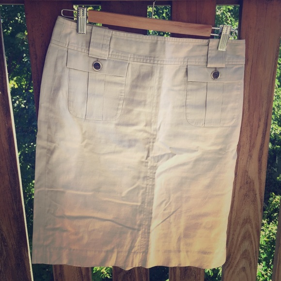 Banana Republic stretch pencil skirt