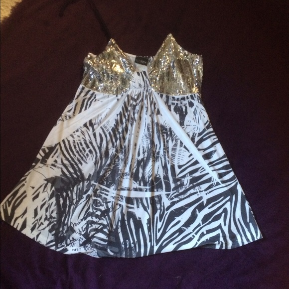 Daytrip sequin top - Picture 2 of 3