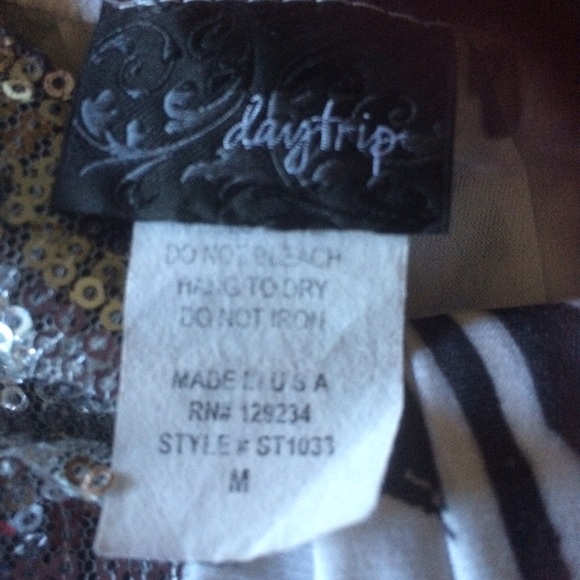 Daytrip sequin top - Picture 3 of 3