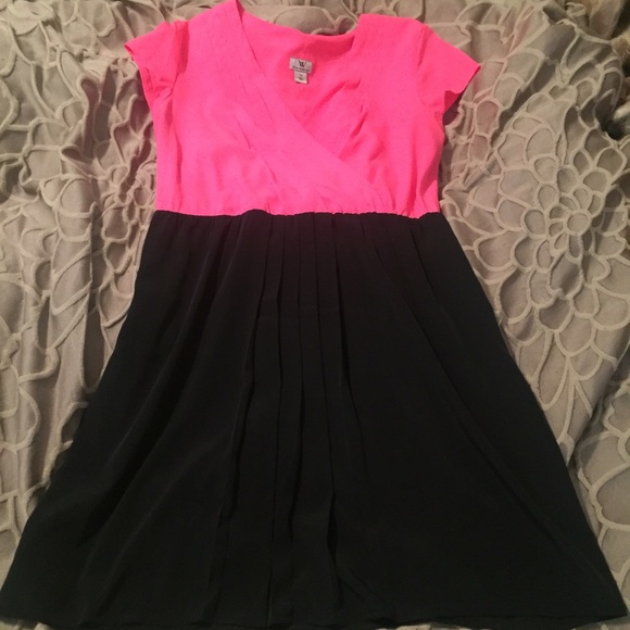 Hot pink and black dress!!!
