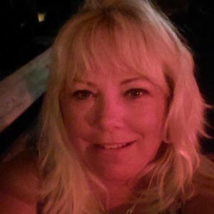 Meet your Posher, Annette