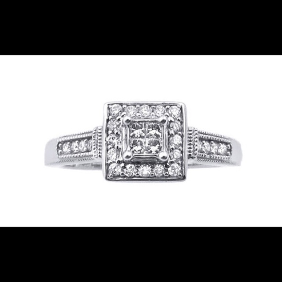 10k White Gold Women's Diamond Engagement Ring