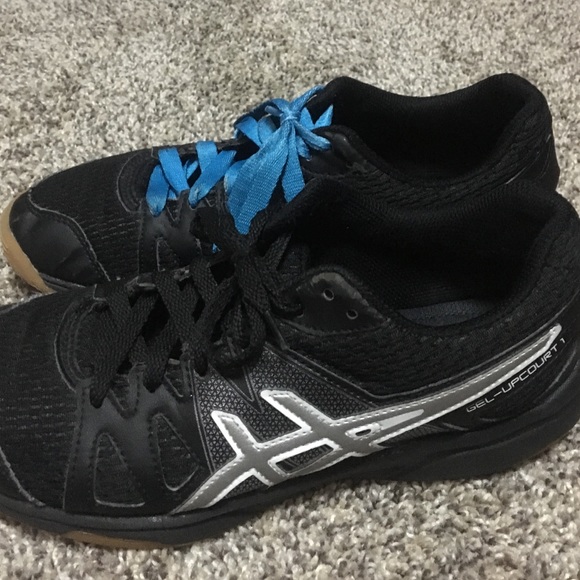 Asics volleyball shoes