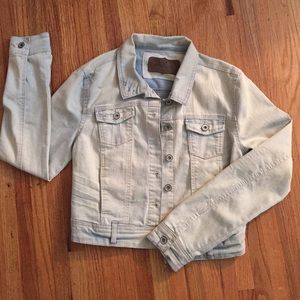 Light blue button up jean jacket