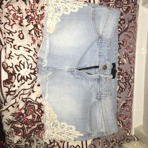 Denim embroidered shorts