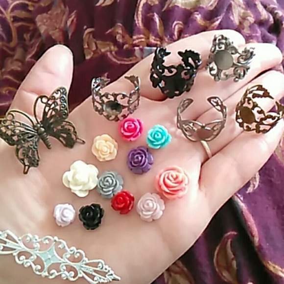 Soft Lilac Rose Ring - Picture 4 of 4