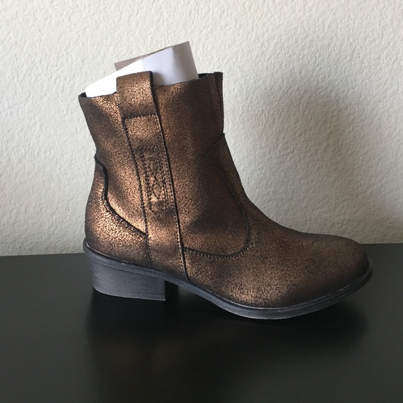 Charles David Dapper Bootie- bronze metallic suede