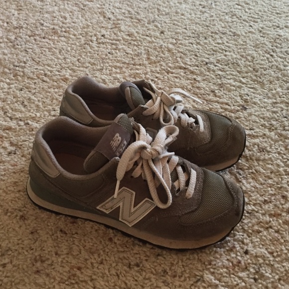 tennis shoes