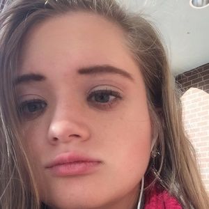 Meet your Posher, Alexandra