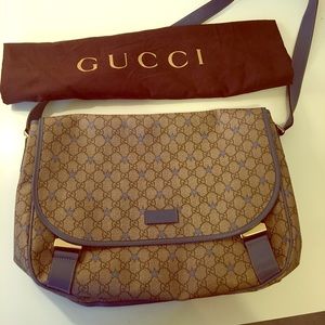 Gucci messenger bag with Dustbag