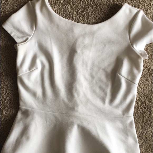 NWOT Banana Republic White Peplum Top