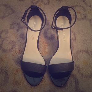 Black IBENAMA Open-toe Heel