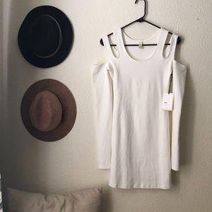 RVCA Slit Sleeved Dress (NEW!)