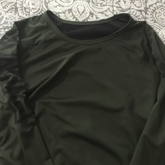 PINK Ultimate Pullover Top