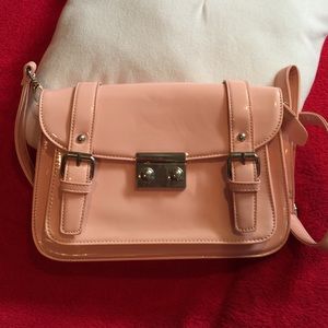 Used Forever 21 handbag! Still looks good!