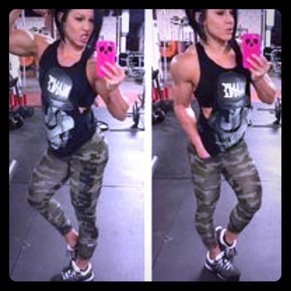 Size small! Good condition ;)