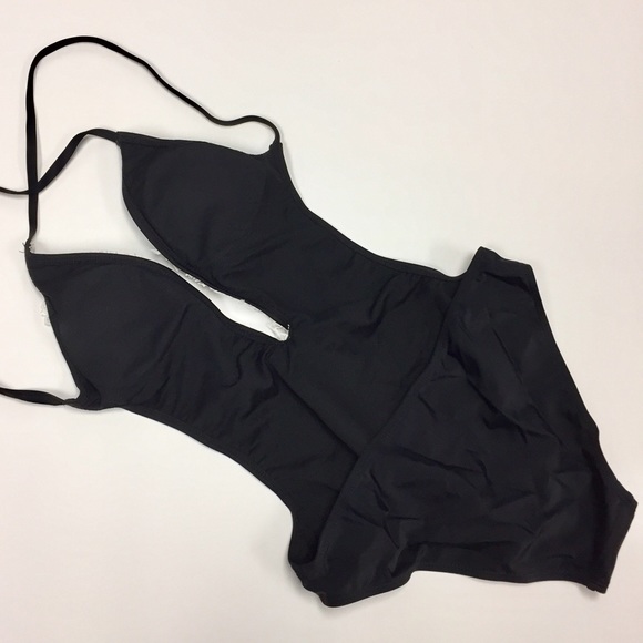 Black swimming suit one piece - Picture 2 of 3
