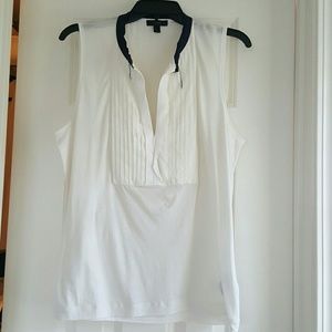 J Crew Sleevless Top with Navy Blue Collar Lining