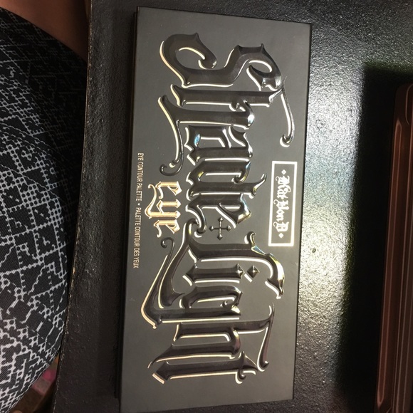 Kat Von D Shade Light Eye palette