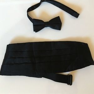 🎉 SALE: Black satin tuxedo bow tie and cummerbund