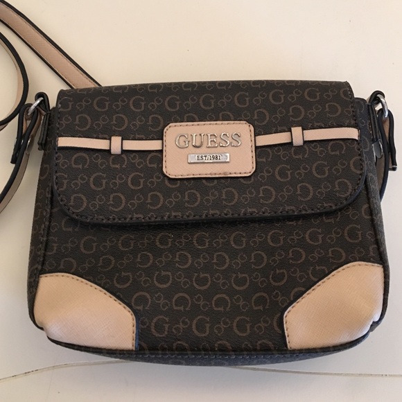 Guess cross body