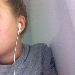 Meet your Posher, Elle