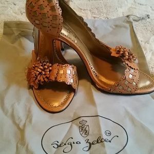 Sergio Zelcer heels