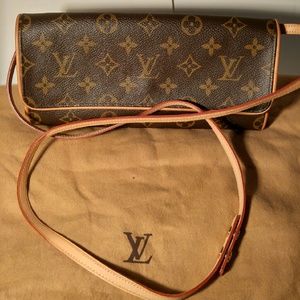 Louis Vuitton purse