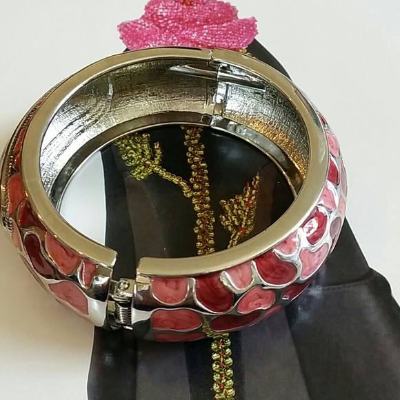Ann Taylor Loft Bracelet