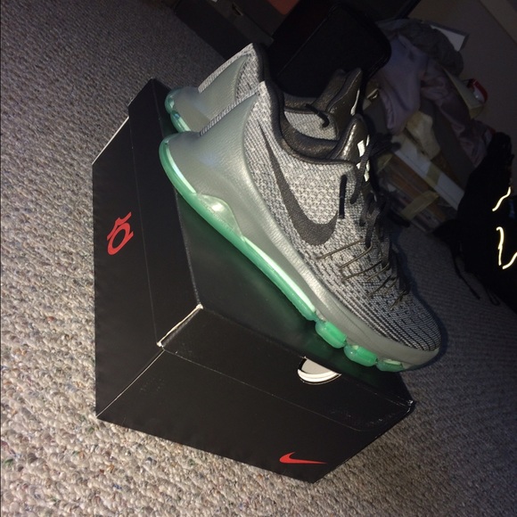 Kd 8 size 9 - Picture 1 of 1