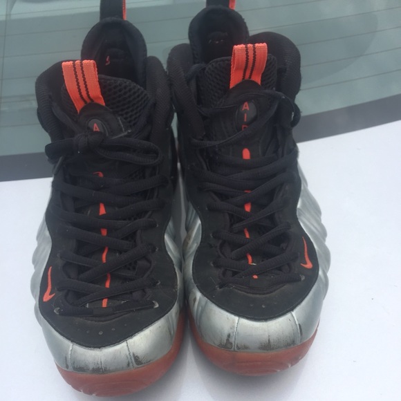 Crimson foams sz 10 - Picture 2 of 4