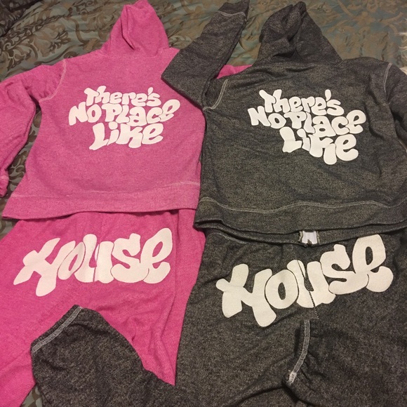 Grey jogging suit for house music